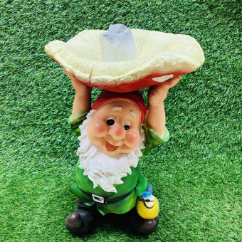 Фигура садовая Гном с грибом на голове